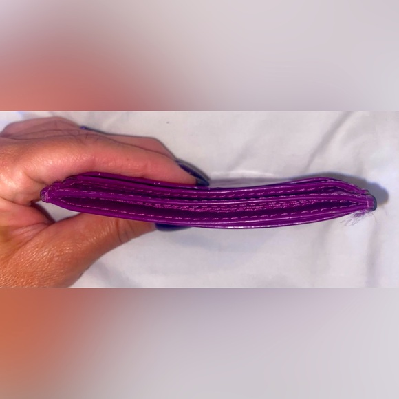 Coach Signature C Purple Patent Leather Credit Card Holder - Picture 5 of 10